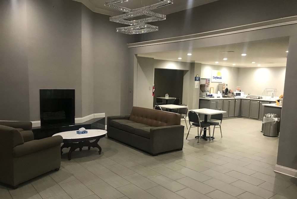 Days Inn & Suites By Wyndham Collierville Germantown Area 19/25
