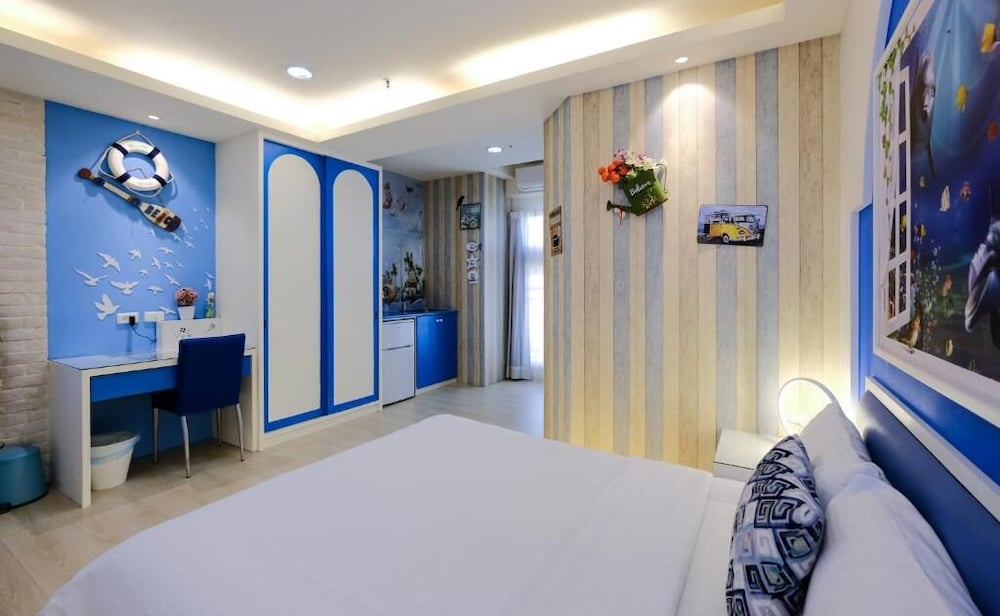 85 Asia Hotel 34/69