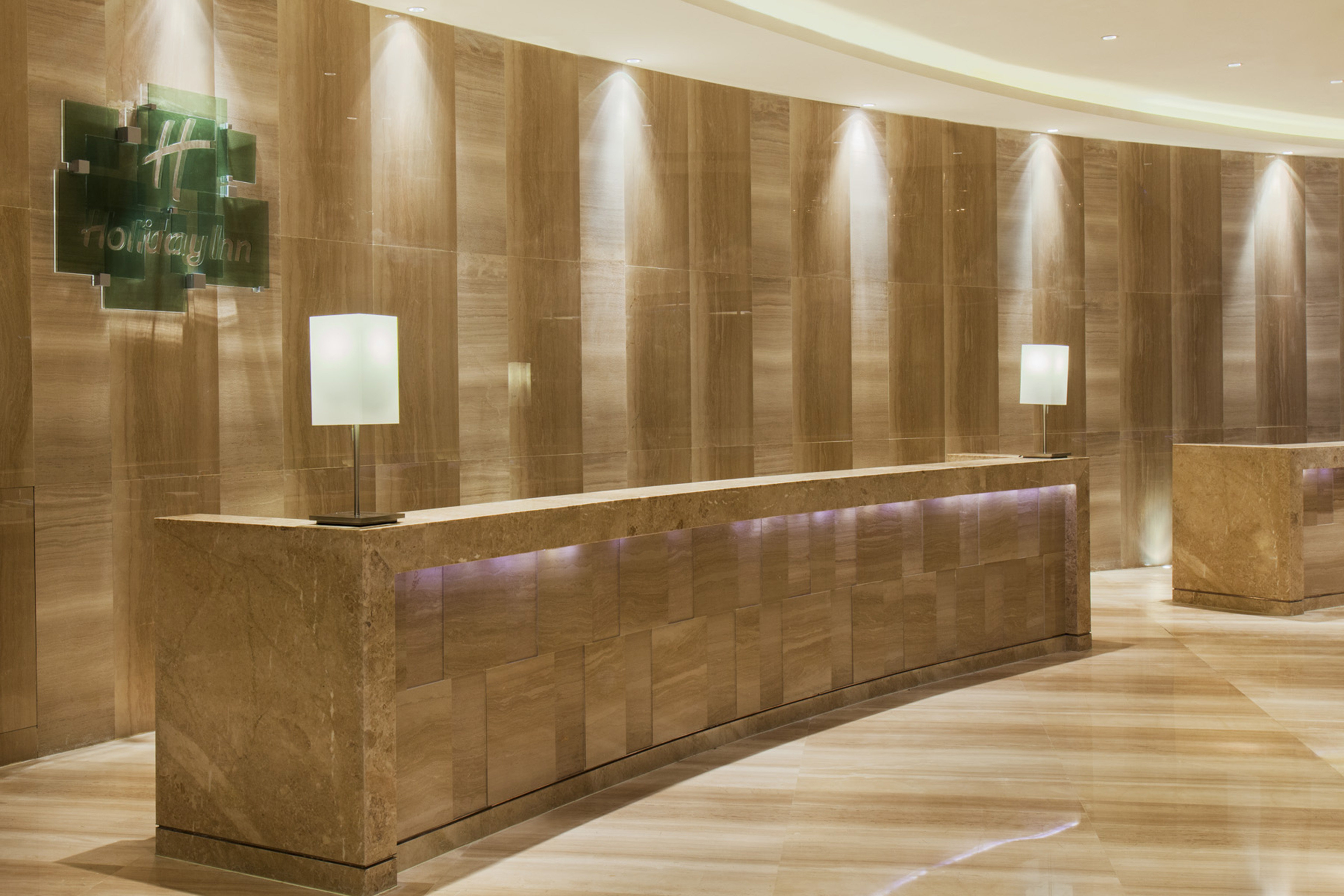 HOLIDAY INN PANJIN AQUA CITY 9/50
