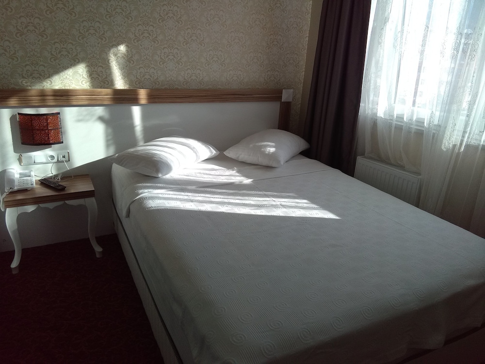 RMS Atlas Otel 12/23