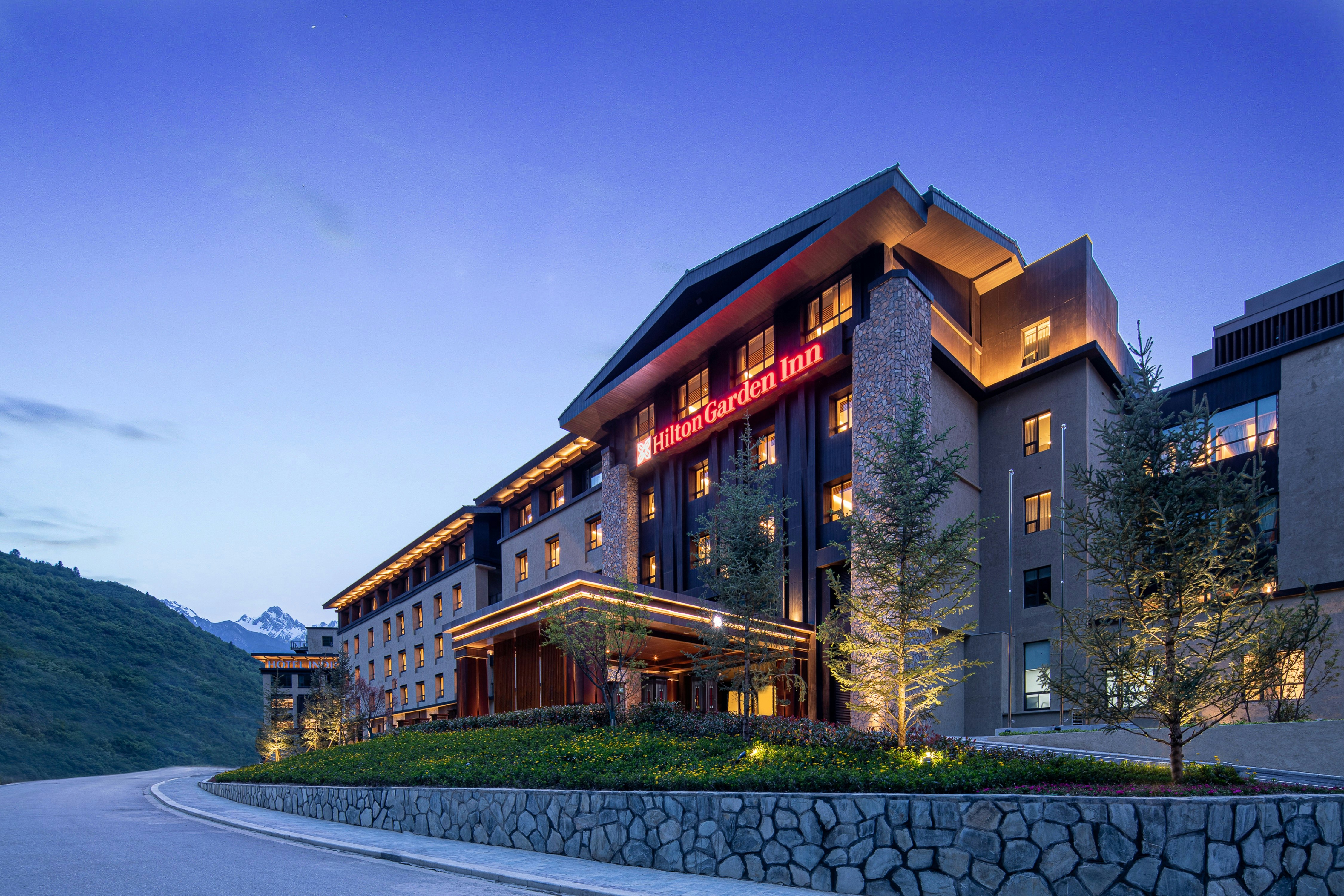 Hilton Garden Inn Jiuzhaigou China 2/51