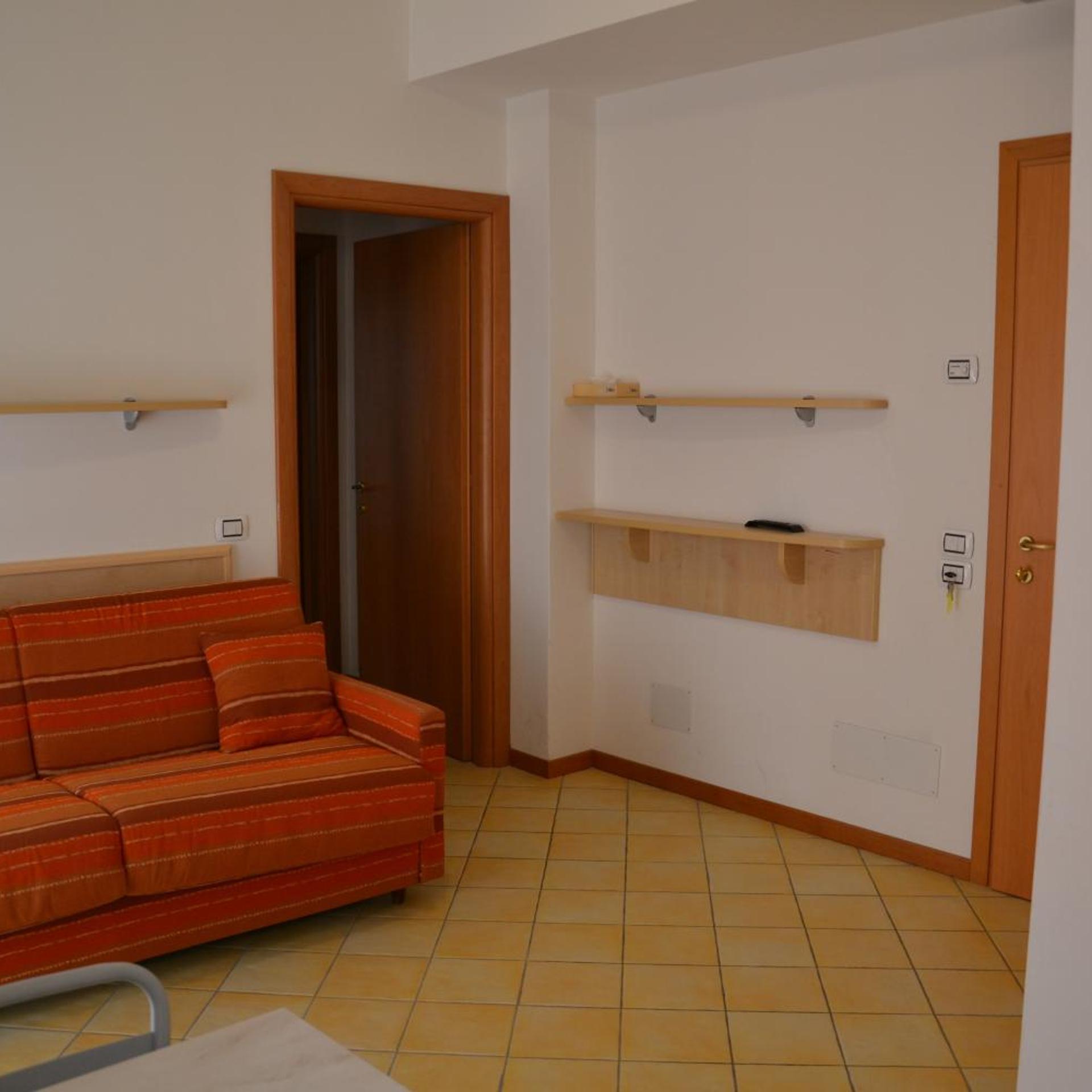 Hotel Ariston 7/32