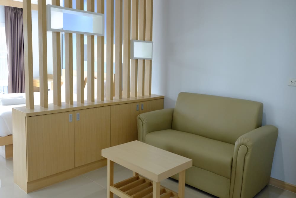 Charisma Residence 35/43