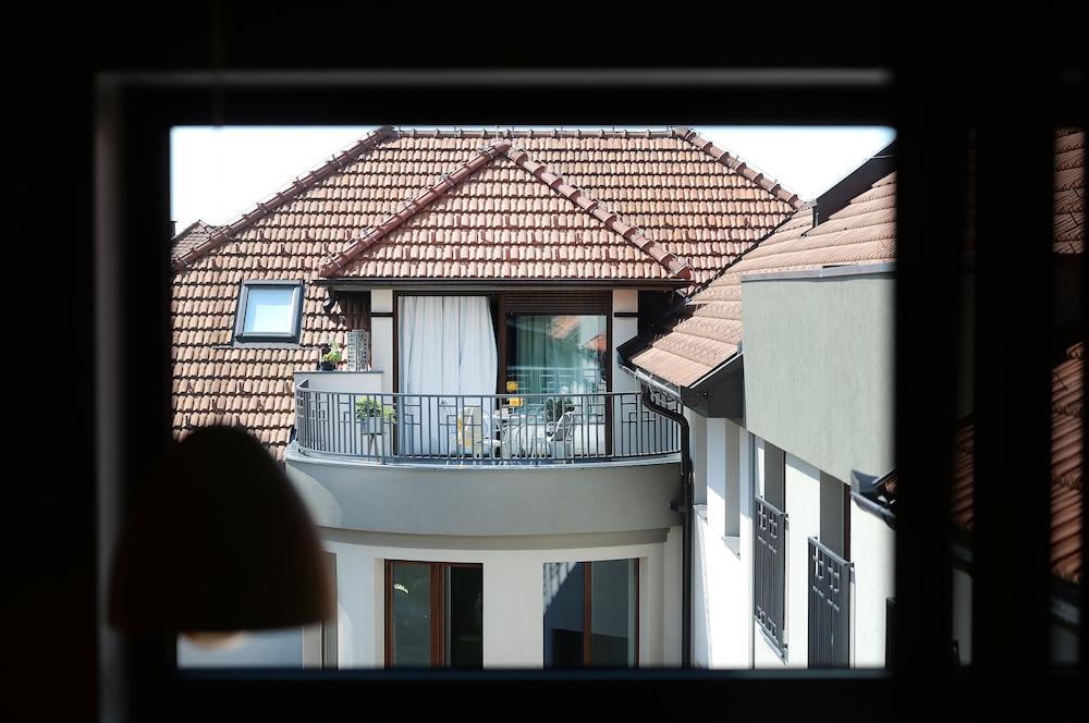 Hotel Castellum 6/48