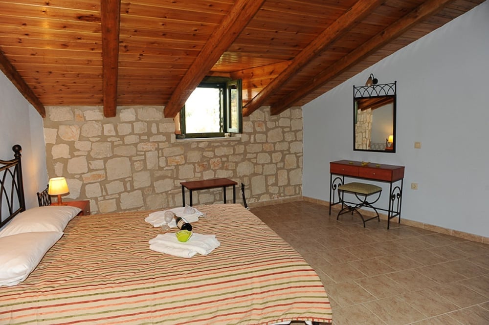 Ammos Villas 7/39