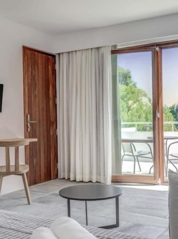 Semeli Boutique Hotel 37/50