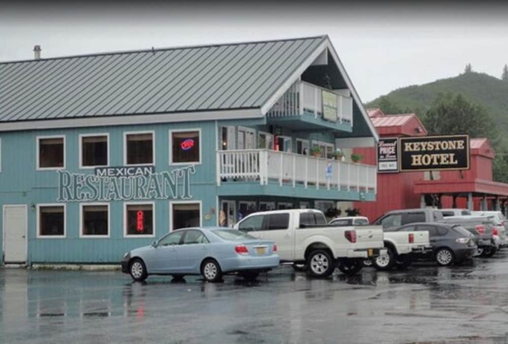 Keystone Hotel 31/38