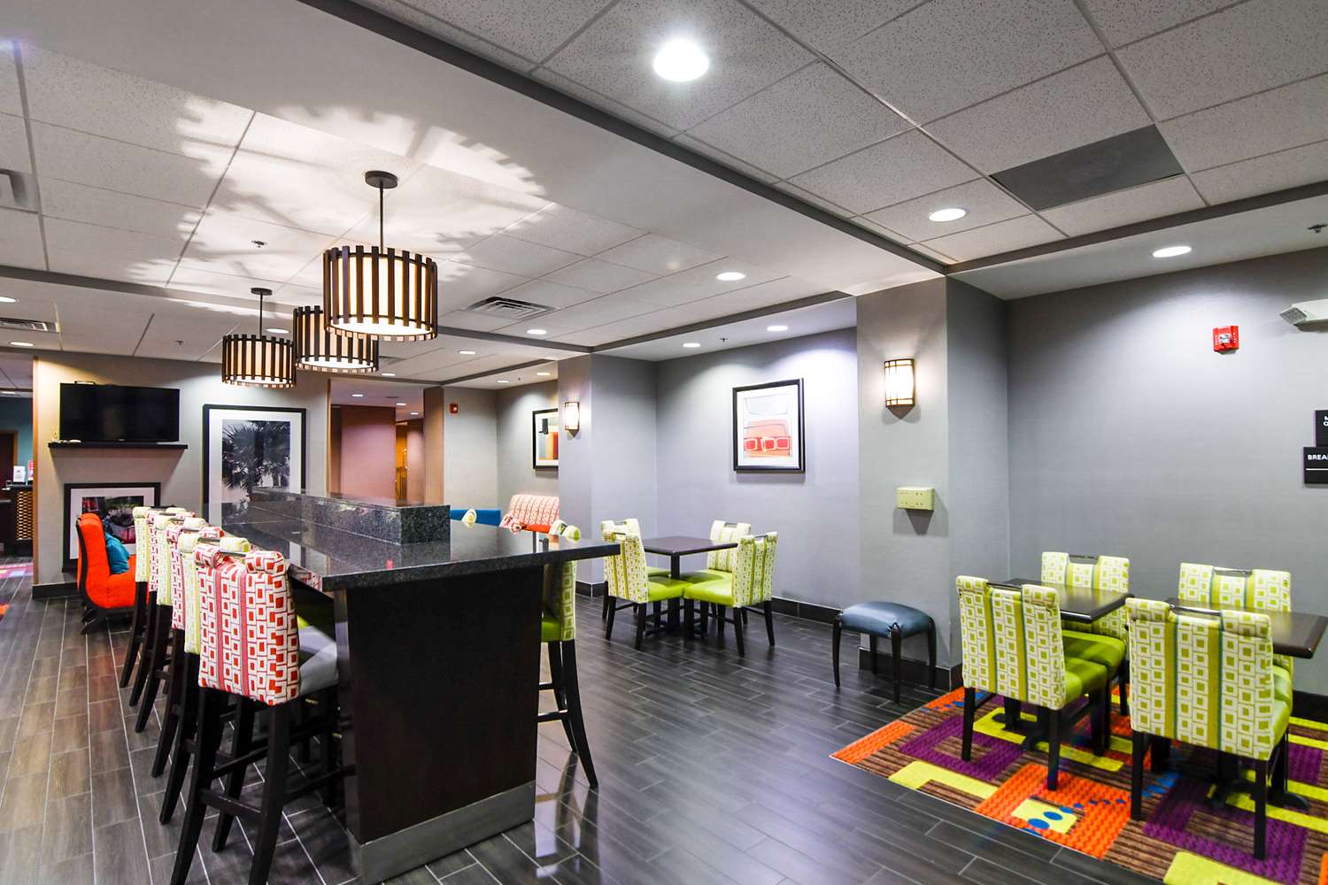 restaurant cafeteria