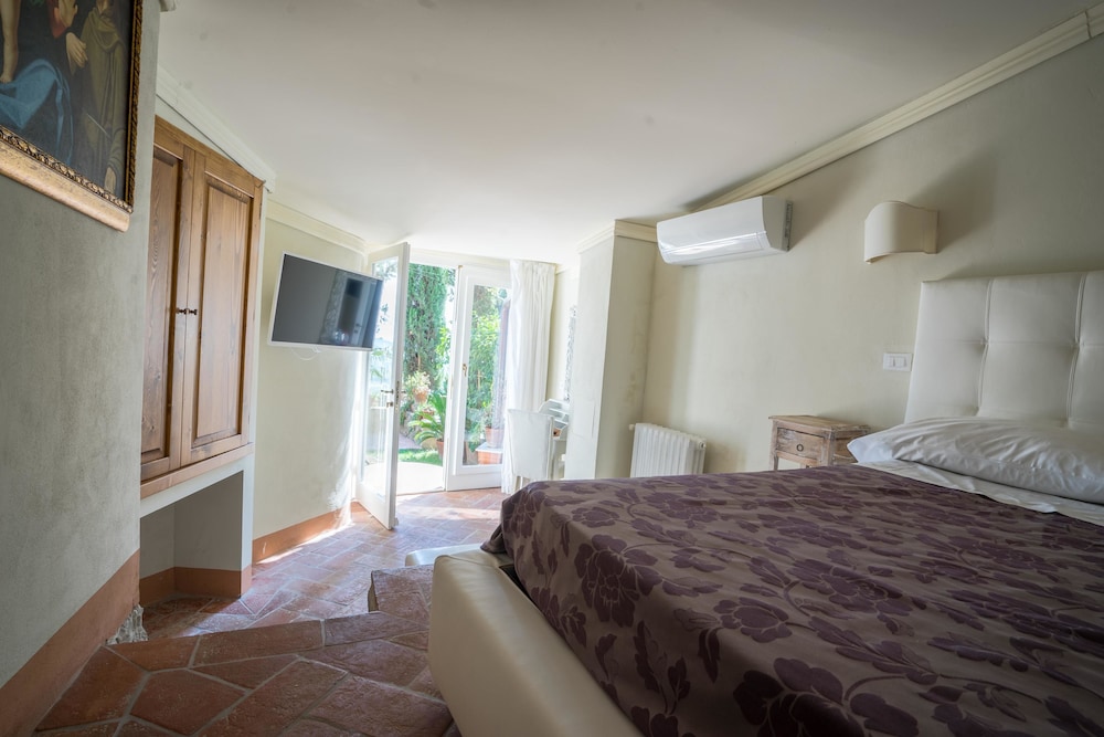 Hotel Villa Sermolli 14/50