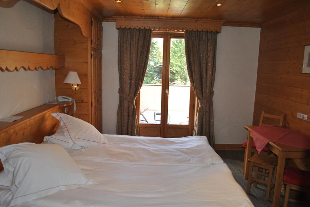 Hotel L'Oustalet 17/45