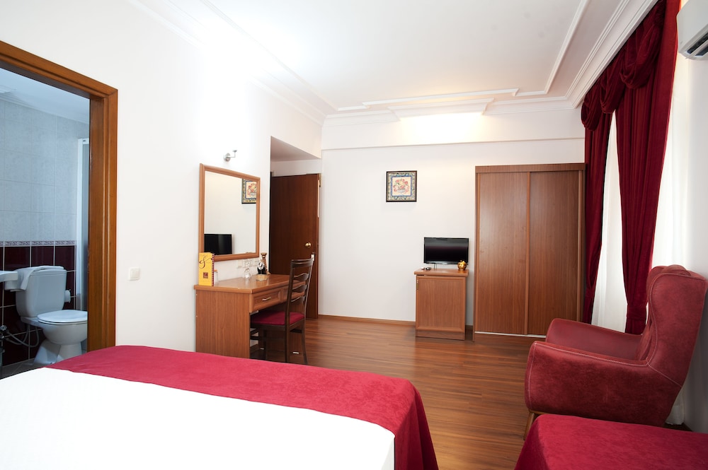 Triana Hotel 26/65