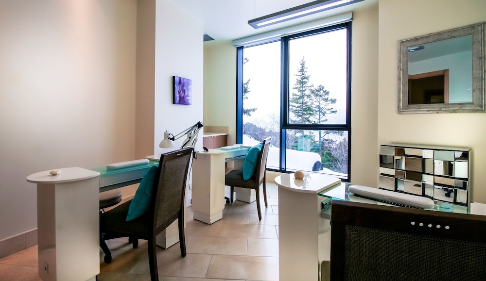 Sparkling Hill Wellness Resort And Spa 28/32