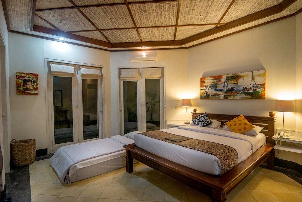 Gajah Biru Bungalows 8/50