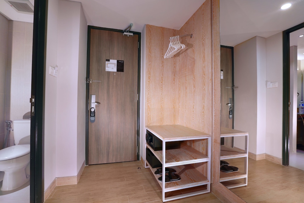 Hotel Neo Kuta Legian 30/50