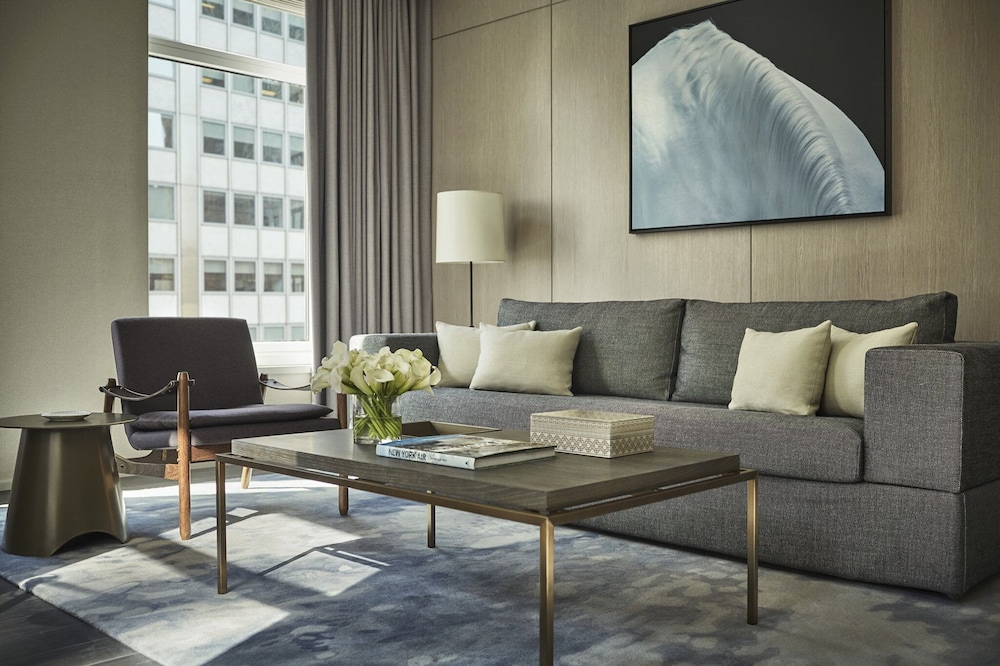 Four Seasons Hotel New York Downtown 51/80
