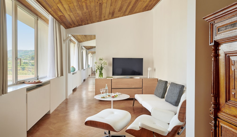 Villa Paola 36/49