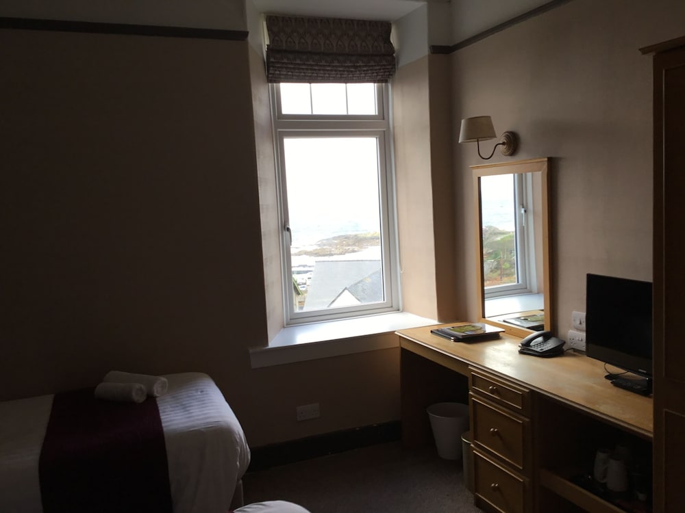 West Highland Hotel 32/71