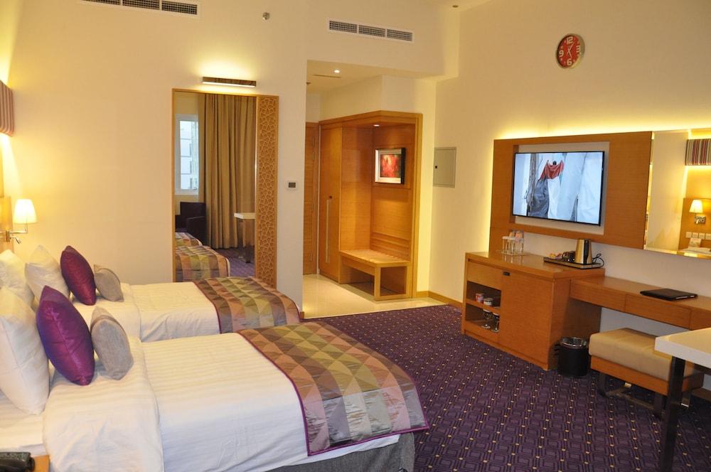 DELUXE, TWIN BEDS