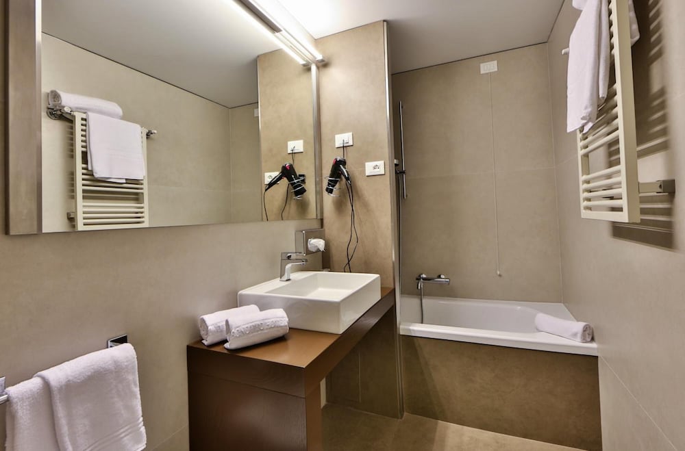 Bonotto Hotel Belvedere 38/43