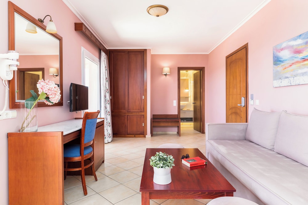 Evdion Hotel 55/71