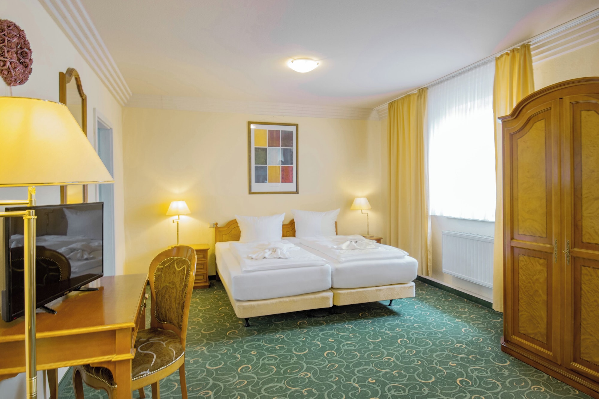 Room, Queen Bed