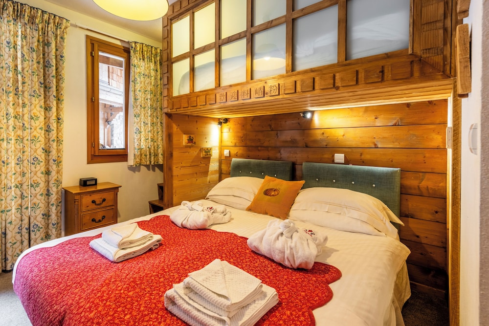 STANDARD, DOUBLE BED