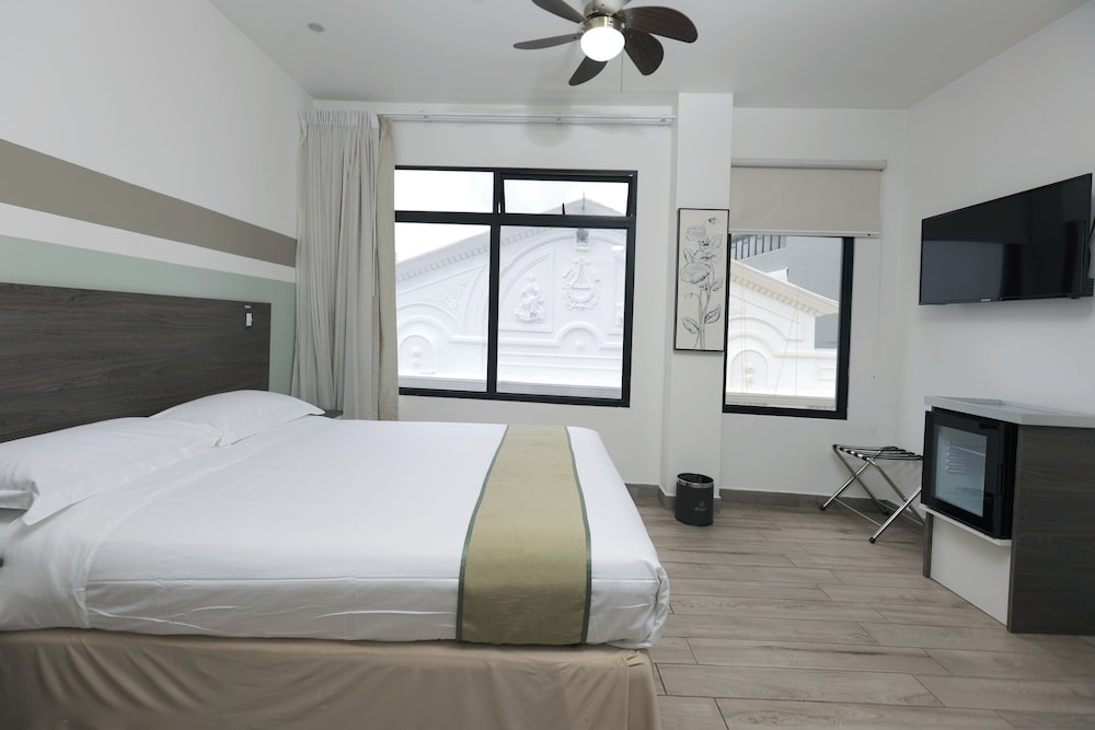 Hotel Cultura Plaza 15/50
