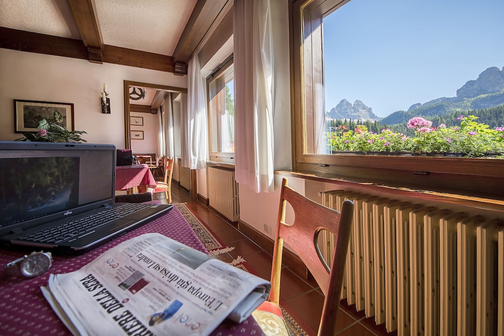 HOTEL SORAPISS 27/65