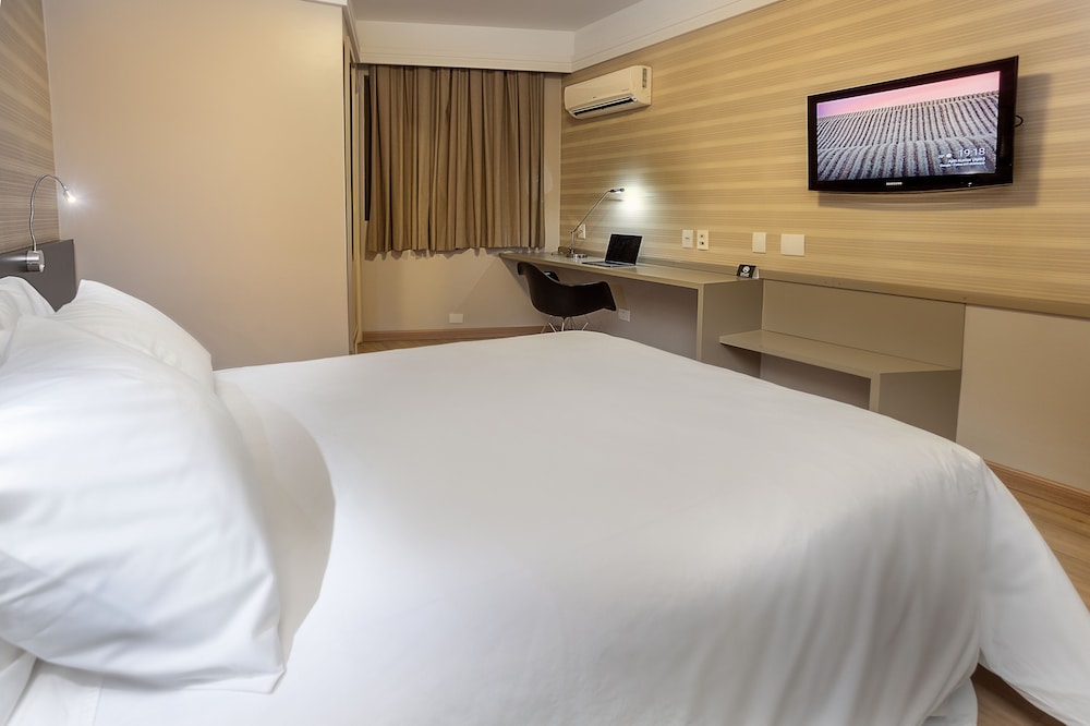 غرفة سوبيريور بسرير كوين، Max Plaza Hotel 3/8