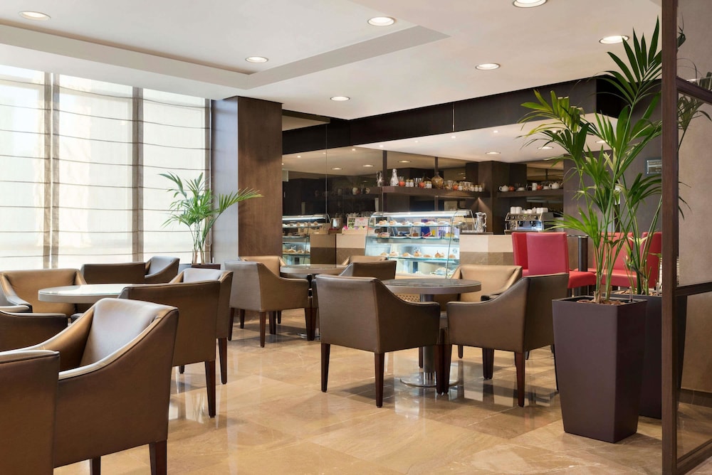 restaurant-cafeteria
