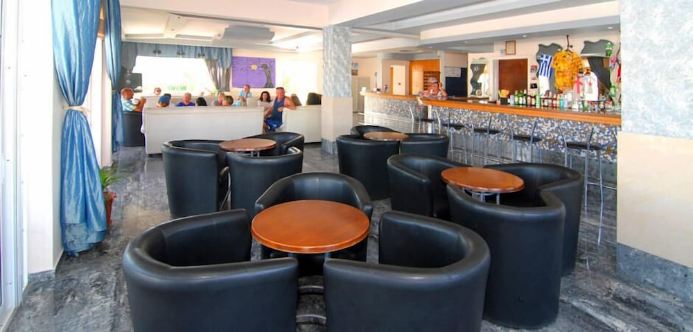 Zeus Hotel 24/28