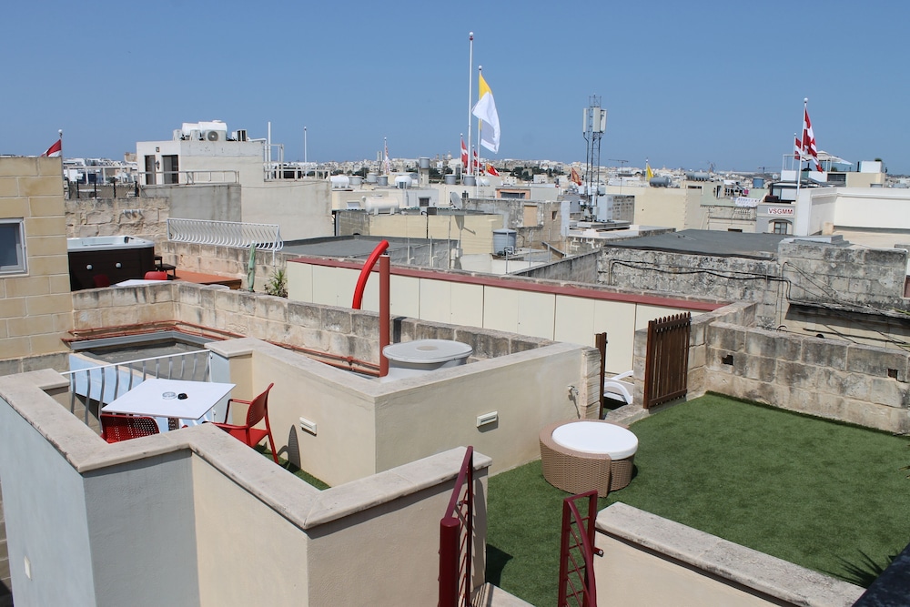 Palazzino Nina Boutique Hotel 40/43