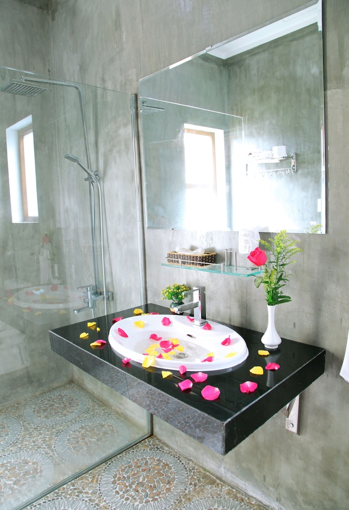 Phong Nha Lake House 50/74