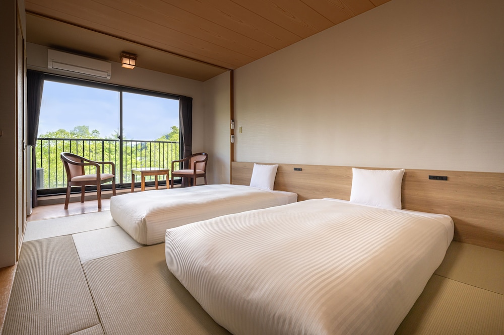 Kamenoi Hotel Okunikko 12/61