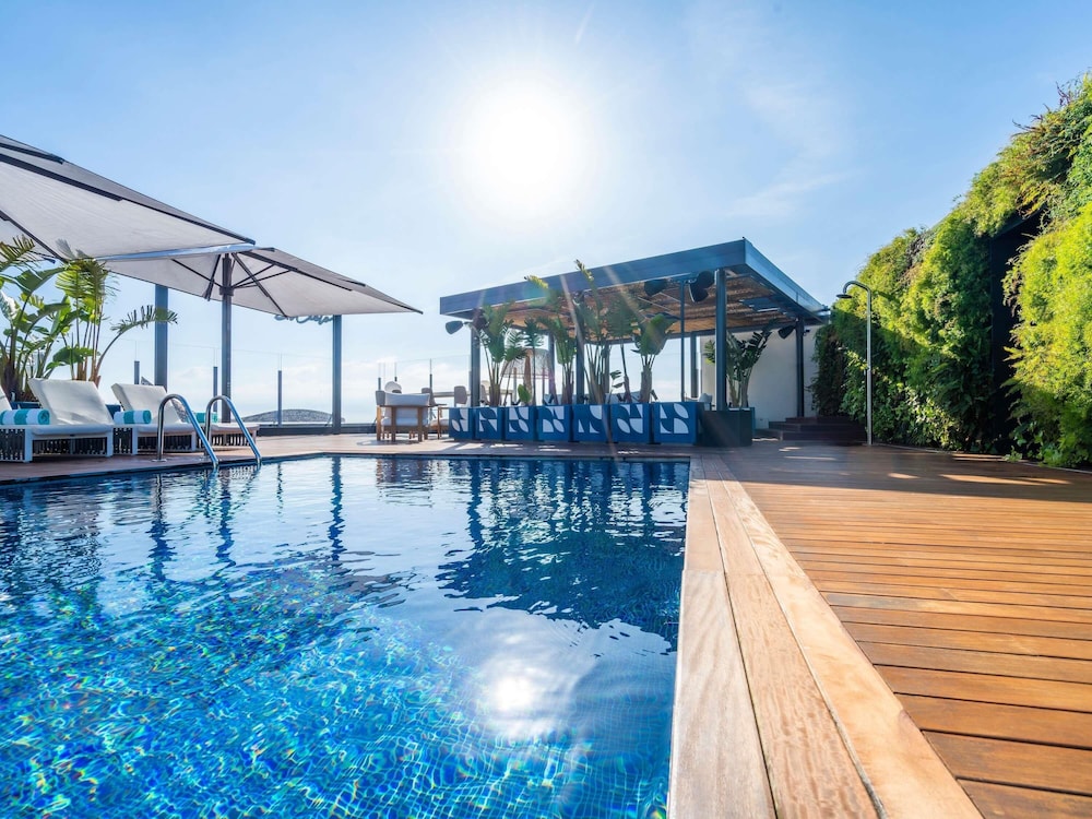 Sofitel Barcelona Skipper 32/74