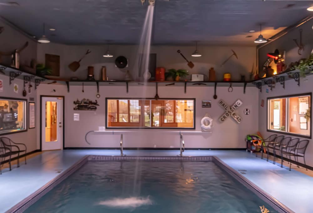 Depot Inn & Suites 18/50