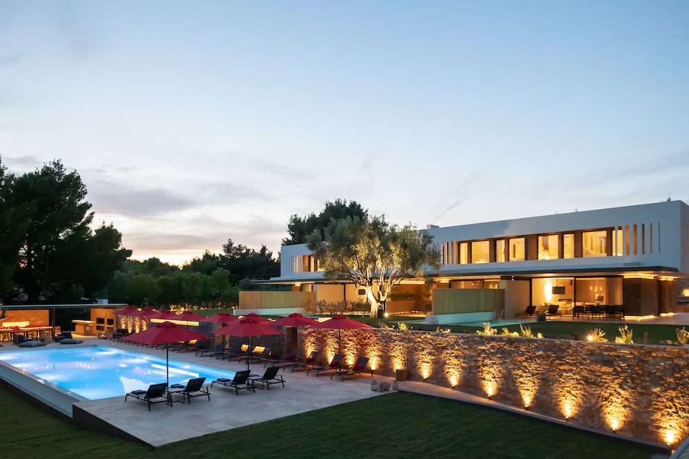 Amantes Villas And Suites 45/50