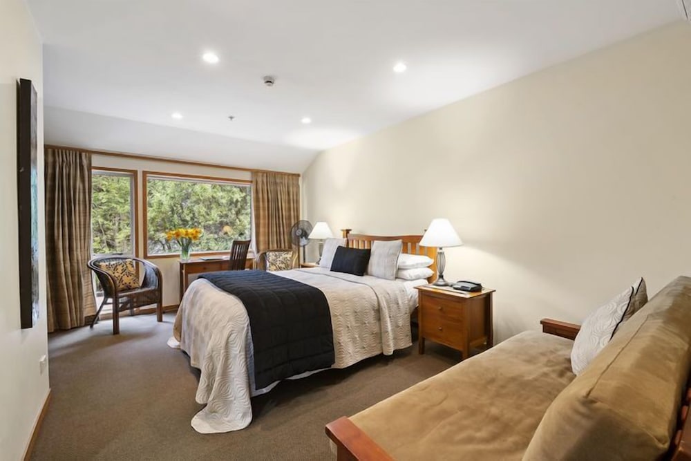 SUPERIOR, DOUBLE BED
