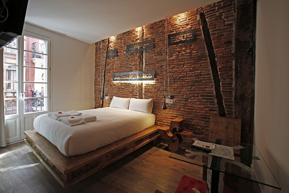 Basque Boutique 22/69
