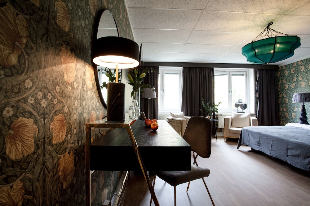 Centric Hotel 22/66