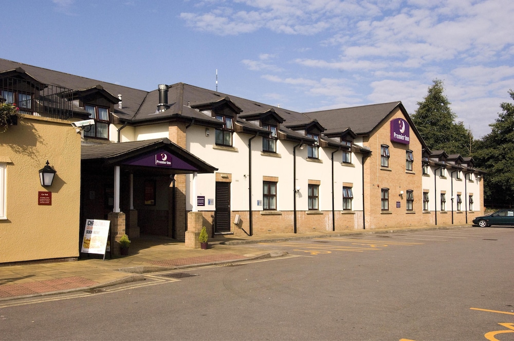 Premier Inn Cardiff West in CARDIFF