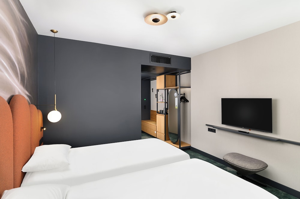 Mercure Debrecen Hungary 10/49