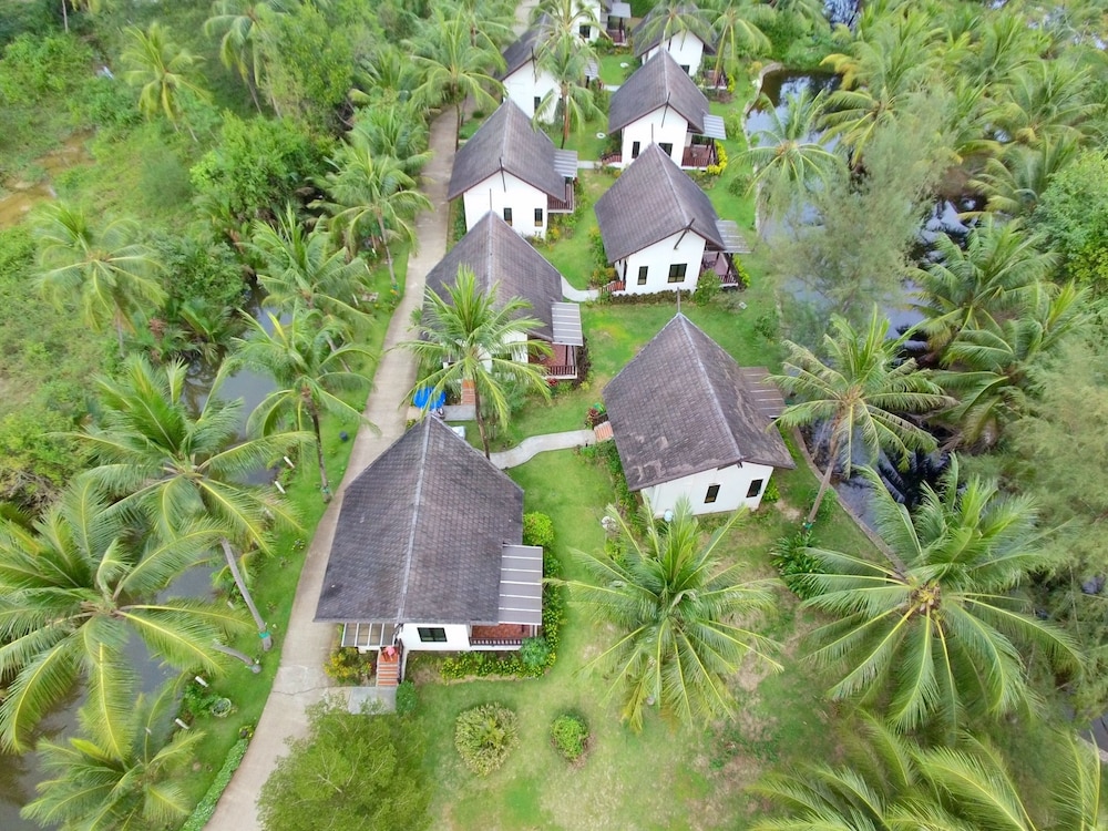 Khao Lak Blue Lagoon Resort 28/42