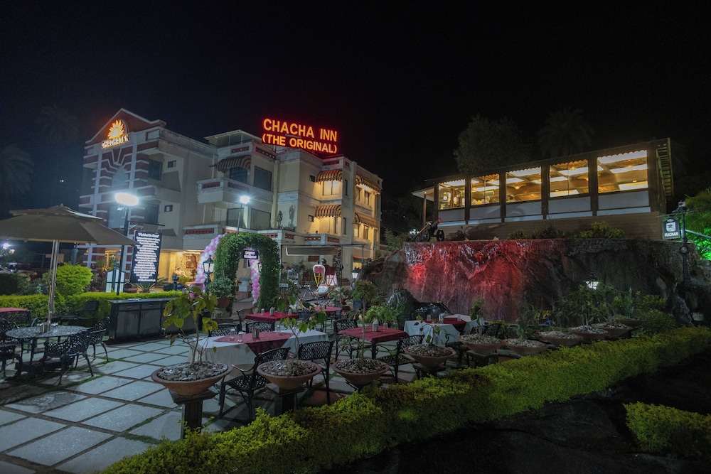 CHACHA INN. 8/77
