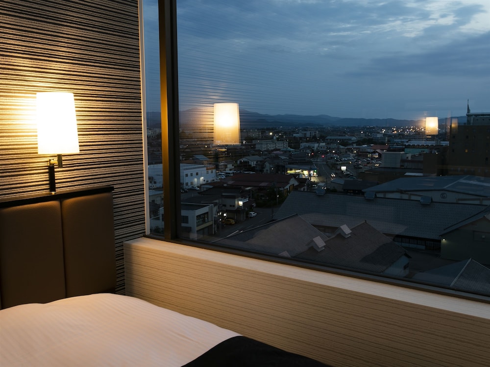 Apa Hotel Tsuruoka-Ekimae 36/57