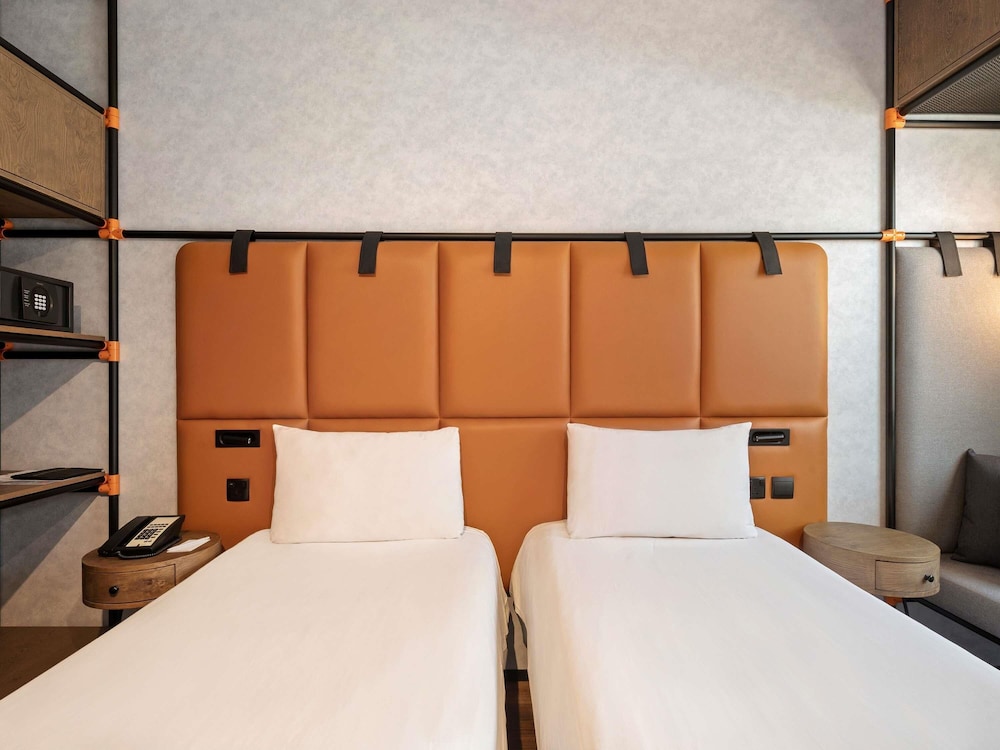 STANDARD, TWIN BEDS