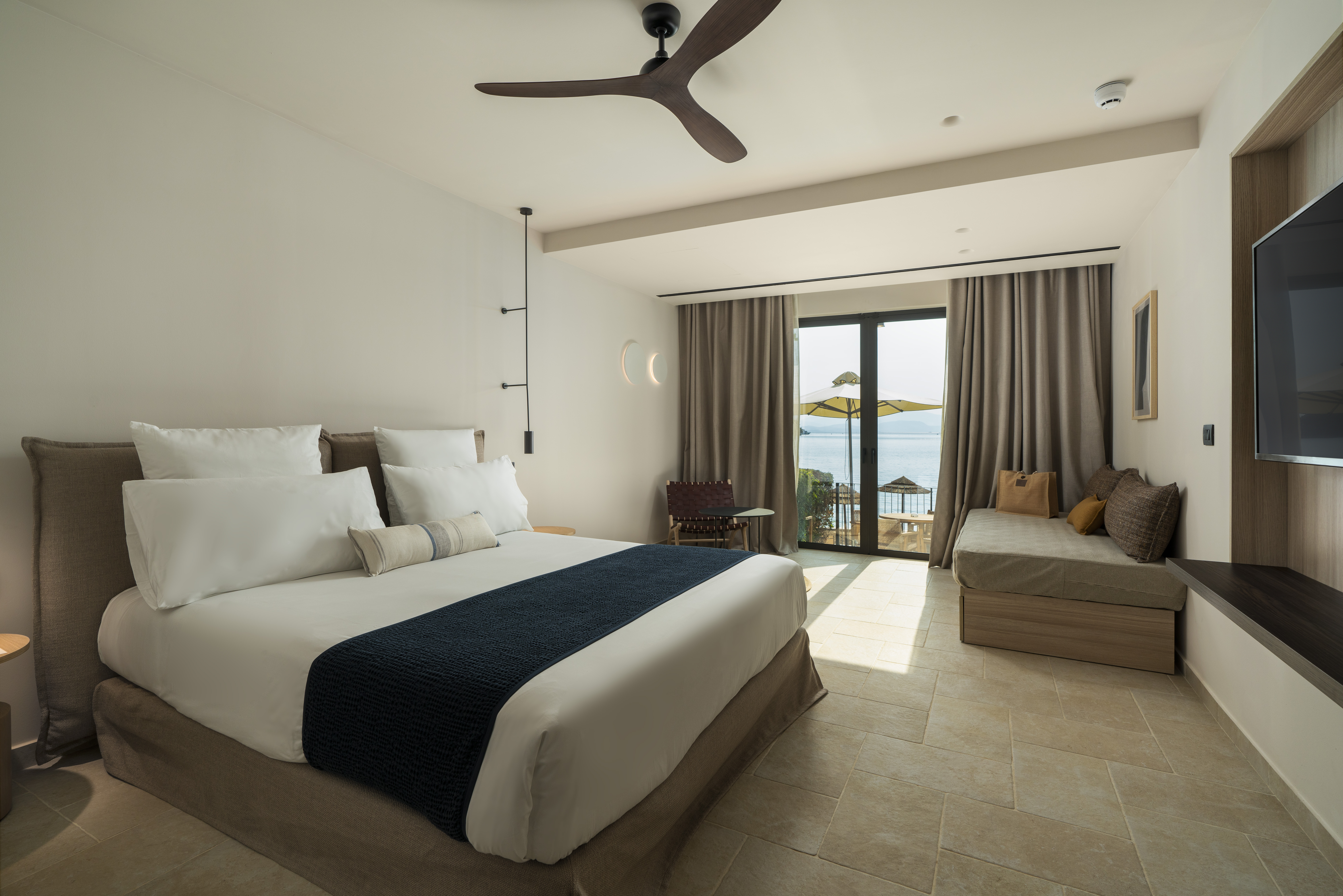 Bungalow, Beach Front