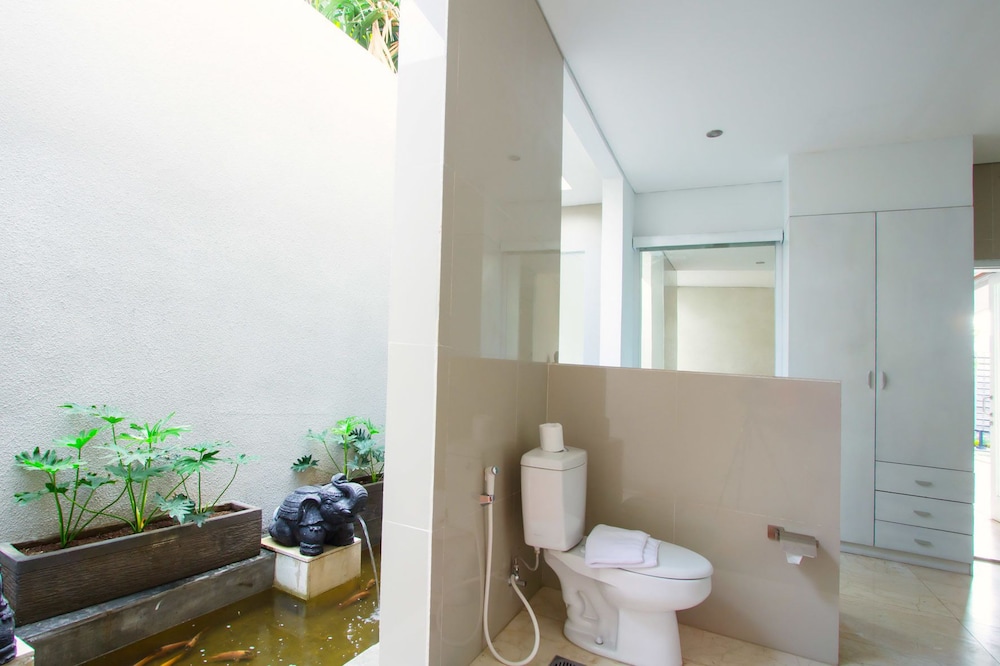 Apple Villa And Apartment 46/50