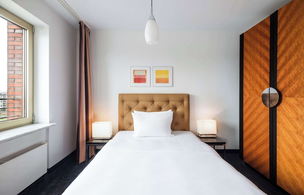 Lindner Hotel Frankfurt Main Plaza, Part of Jdv by Hyatt 14/67