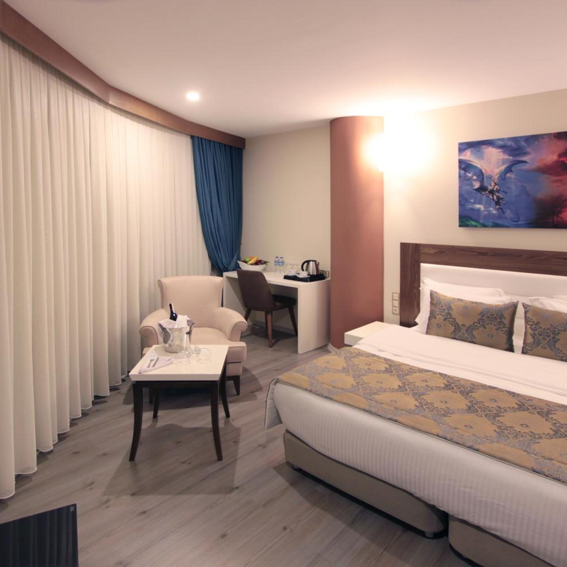Forum Suite Hotel 11/70